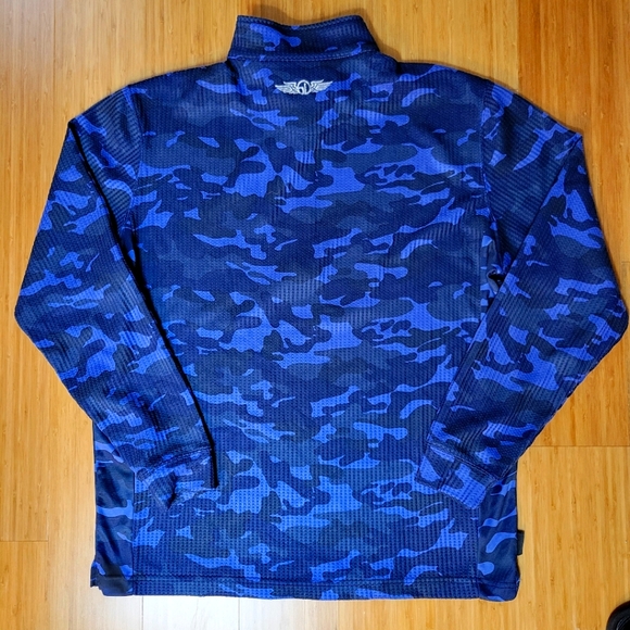 Straight Down Pullover - Picture 4 of 5